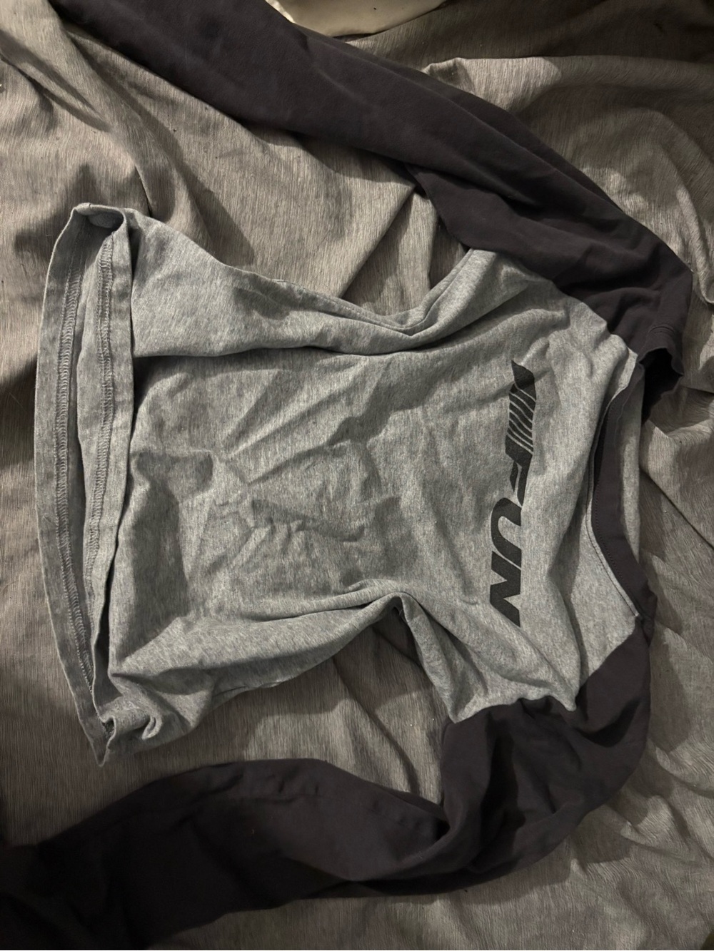 Two-Tone Raglan Long Sleeve Tee - Gray/Black